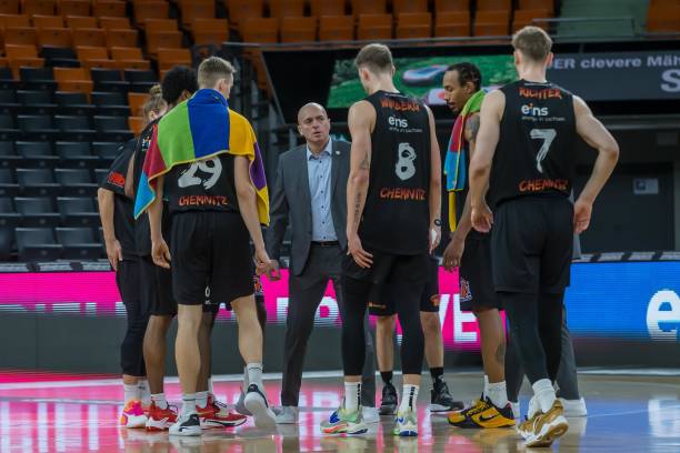 也让球队的 也让球队的