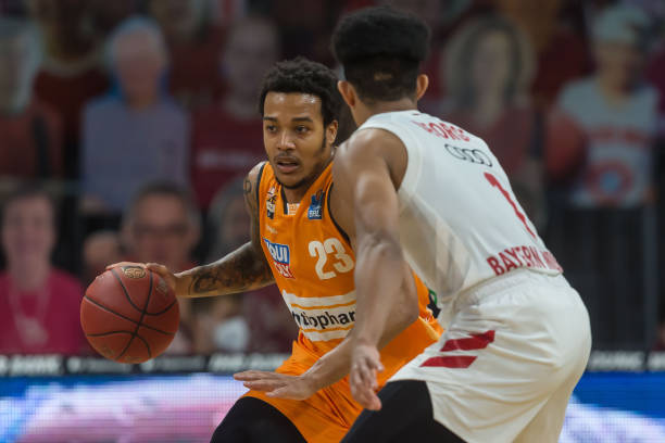 更为我们展 更为我们展